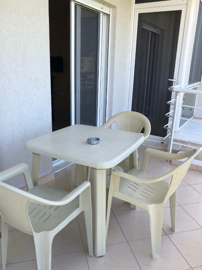 Rainbow Holiday Apartments Vlore Bagian luar foto